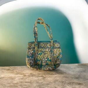 Vera Bradley Betsy Bag in the retired Peacock Pattern. Chic Multicolor.